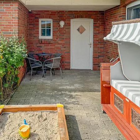 Weitblick Strandkorb Apartment Emmelsbull-Horsbull